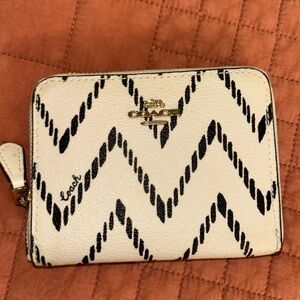 COACH White Chevron Zip Wallet with Black Accents